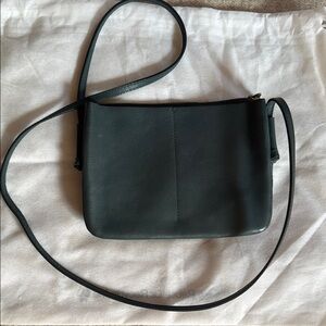 Madewell Green Crossbody Bag with Minimalist Design